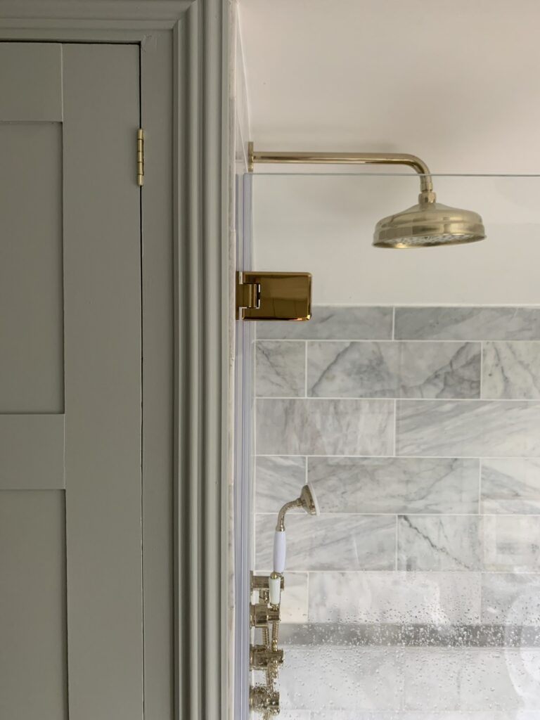 Bath Screen with Brass Hinges - Express Toughening Ltd